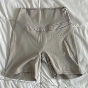 PARAGON High-Rise Bike Shorts in Light Grey